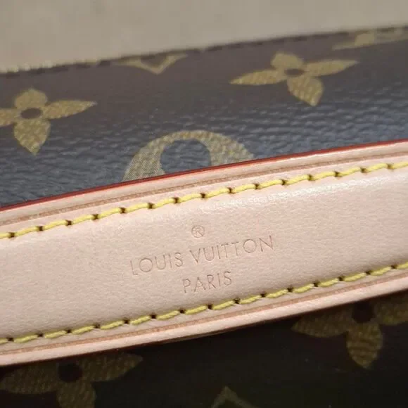 Louis Vuitton Pochette Métis East West Crossbody Bag in Brown Coated Canvas - Picture 7 of 8